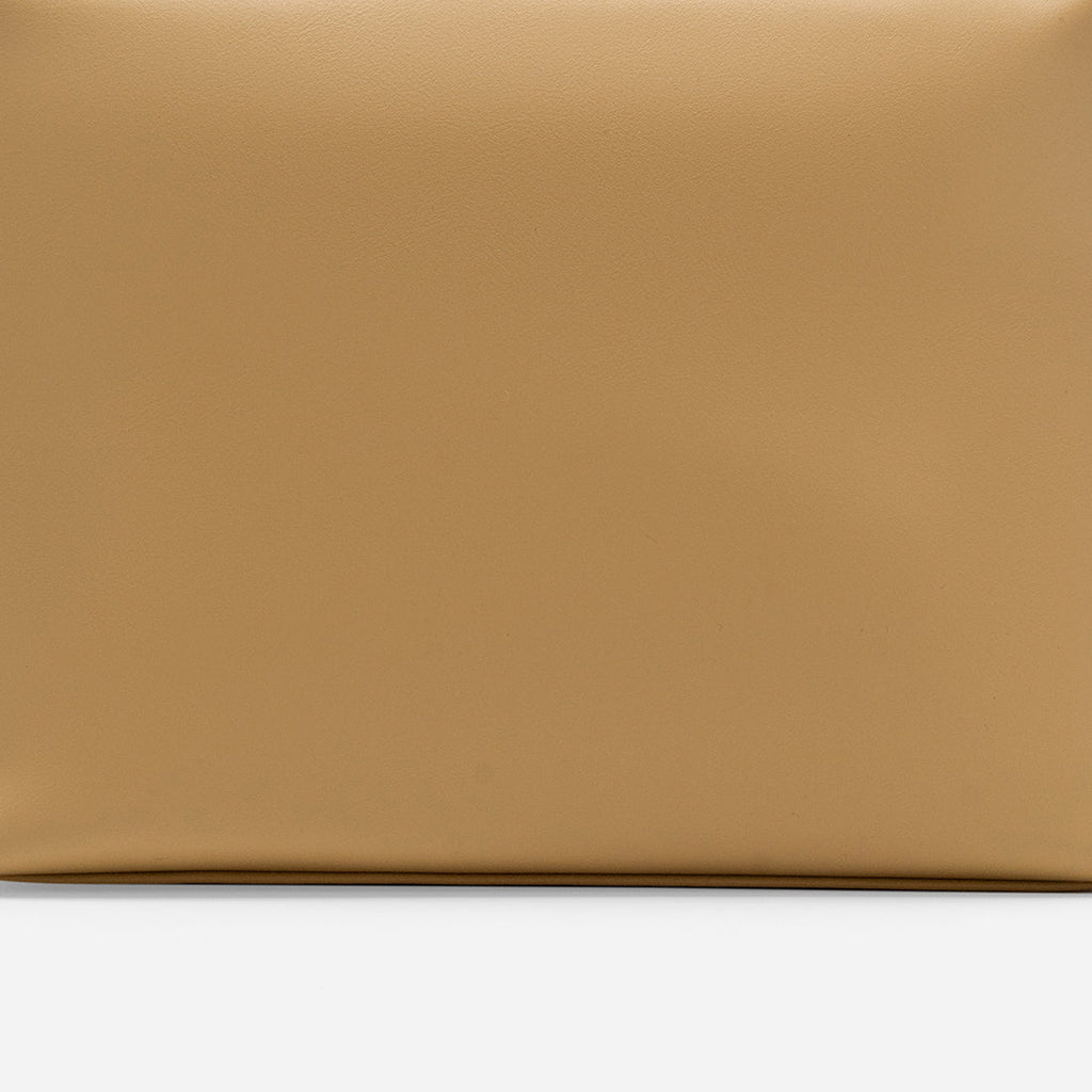 Oat Brown-text